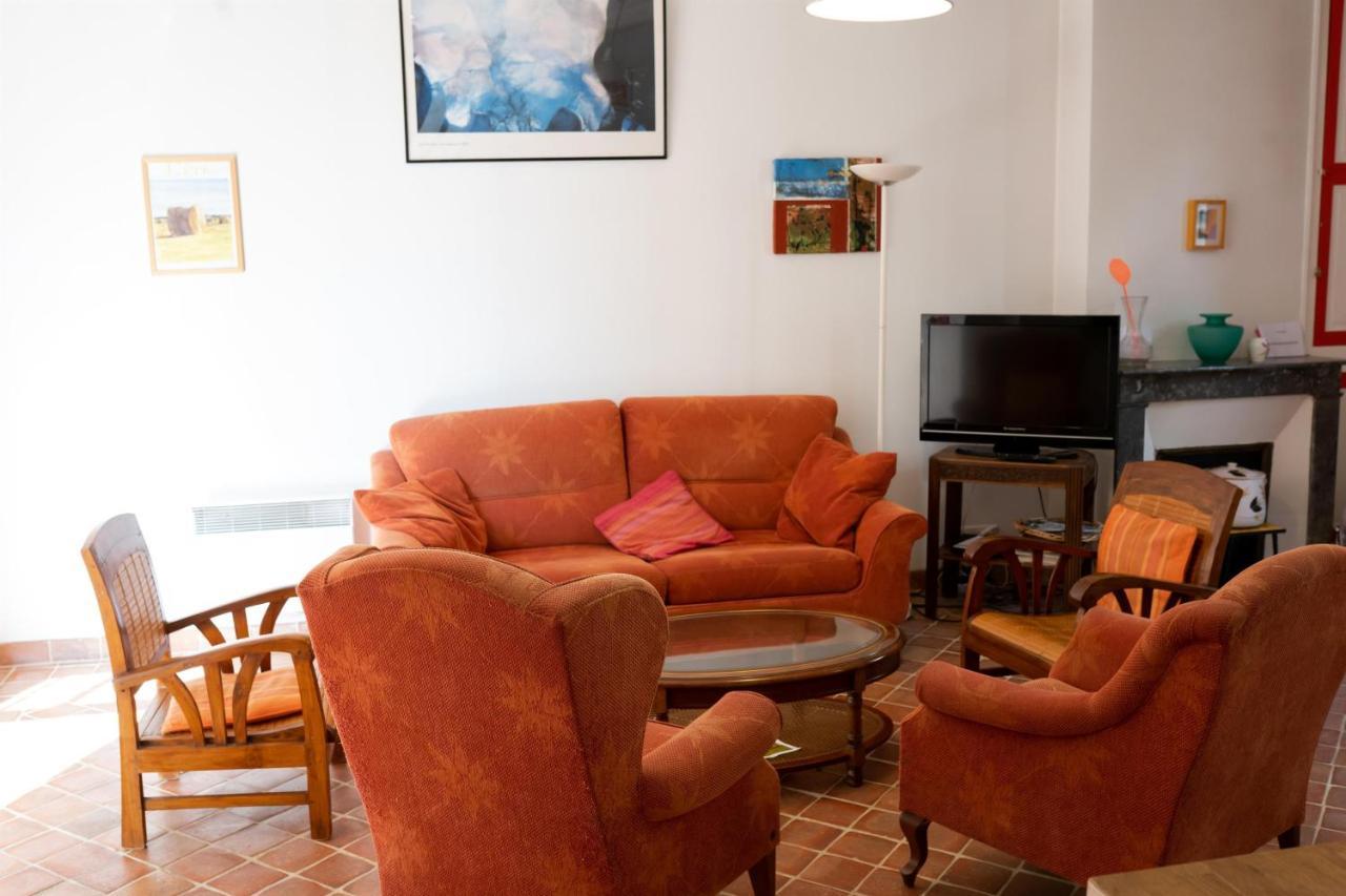 La Maison Rouge Saint-Sauveur-en-Puisaye Ngoại thất bức ảnh