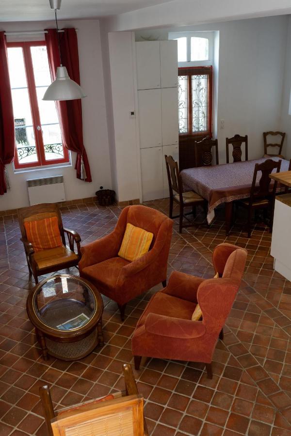 La Maison Rouge Saint-Sauveur-en-Puisaye Ngoại thất bức ảnh